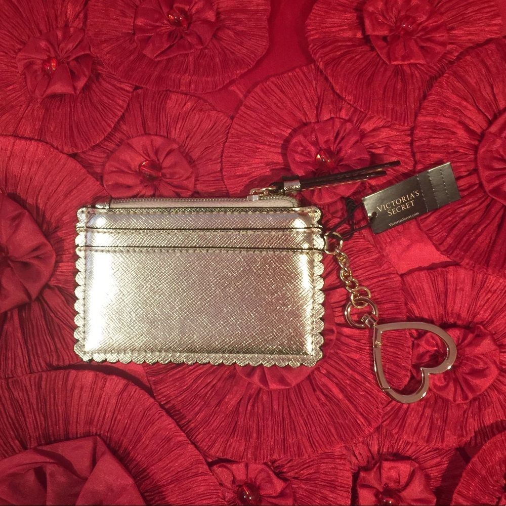 Cardāholder - Picture 9 of 12